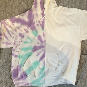 Super cute hoodie! Half tie dye and half white! Such a cute gift !!!